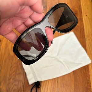 Givenchy GV40033u sunglasses